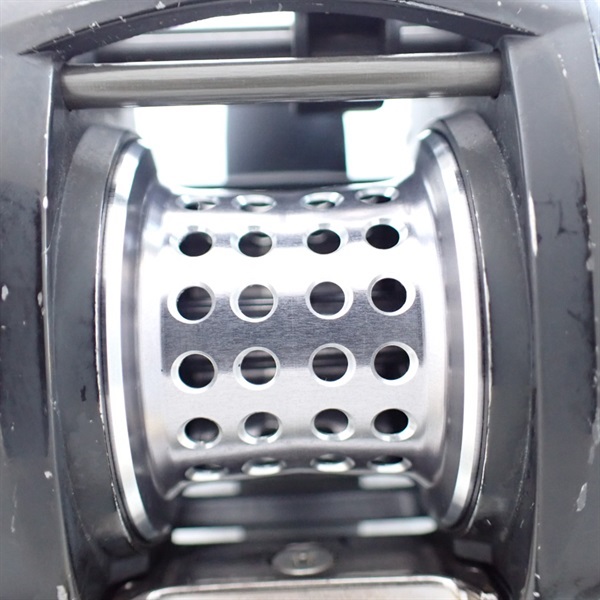 レボＬＴＺ ＡＥレーシング右